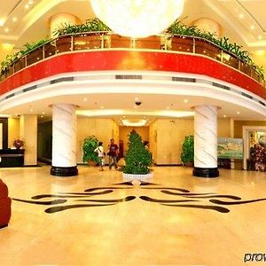 Grand Kingdom Hotel